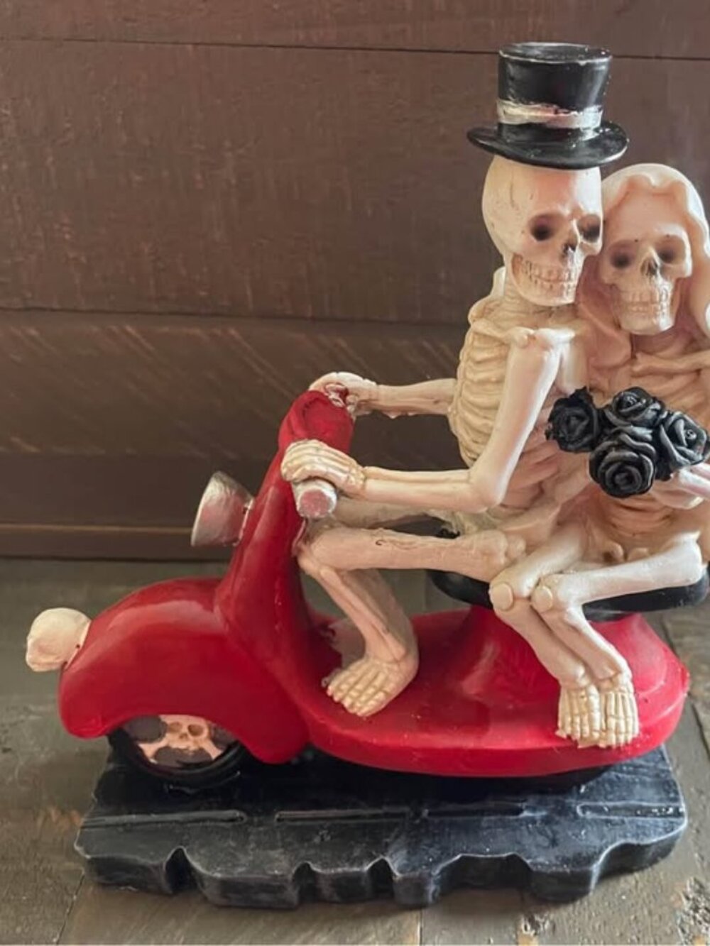 NEW - resin Skeleton couple riding a moped